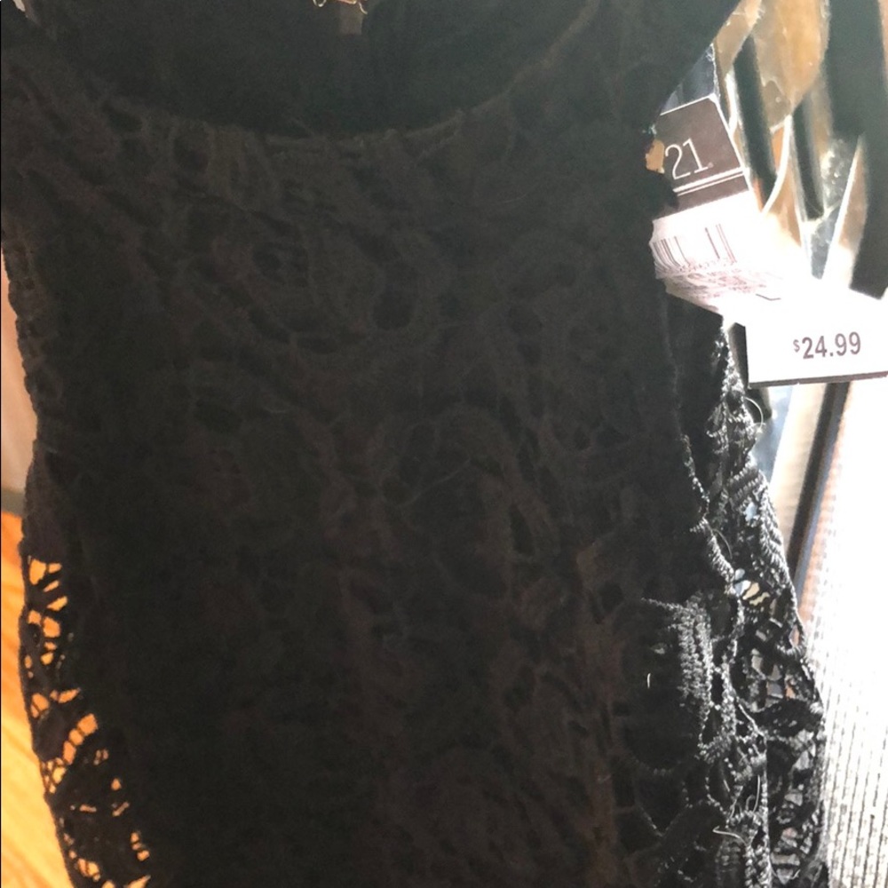 High neck dress - Picture 2 of 3